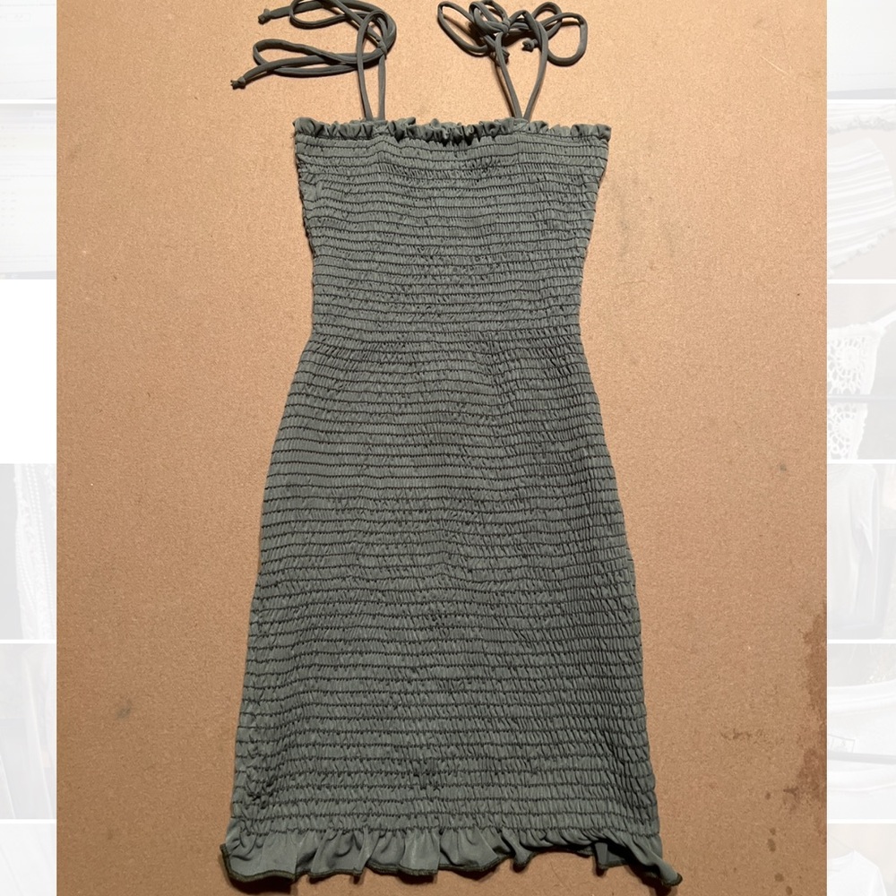 Hello Miss Ruched Dress - Picture 2 of 2